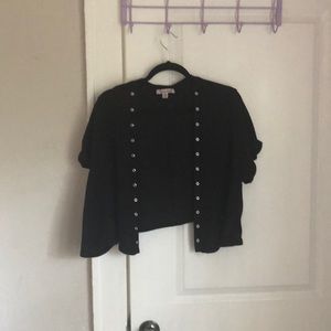 Cute vest type jacket thats uses a string to tie